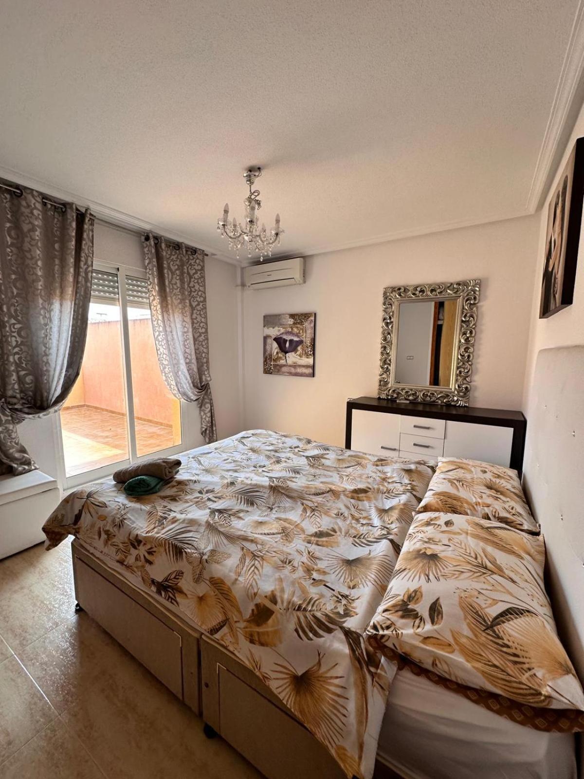 Nice 3 Bedroom Duplex Cabo Roig オリウエラ エクステリア 写真